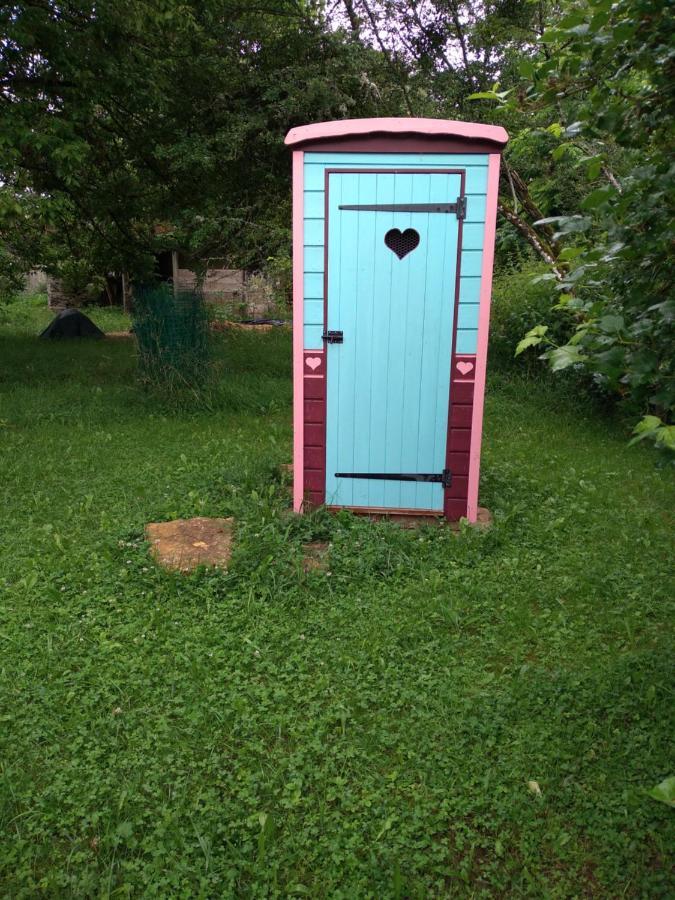 Les Roulottes Pouilly-sur-Vingeanne Exterior foto